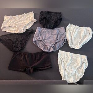 Assorted Women's lightly worn panties  7 pair L/XL
#B-29